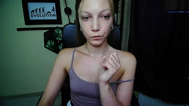 Chat +18 de EmillyPlay ao vivo