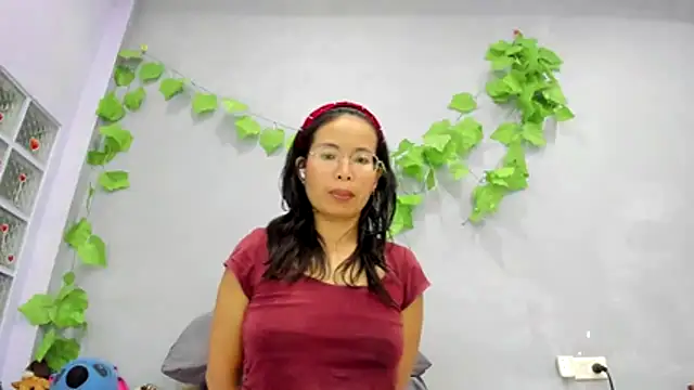 Chat +18 de loveley_jenny ao vivo