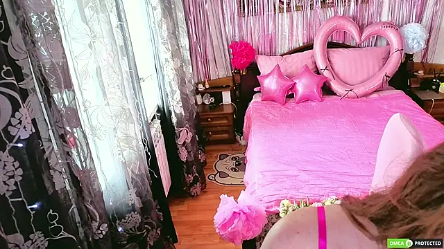TinaBrook Adlı Modelin Canlı XXX Sohbeti
