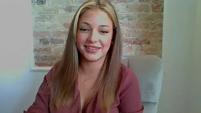 XXX chat uživo modela LilyBlondee