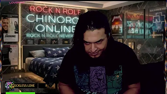 chino_roz Adlı Modelin Canlı XXX Sohbeti