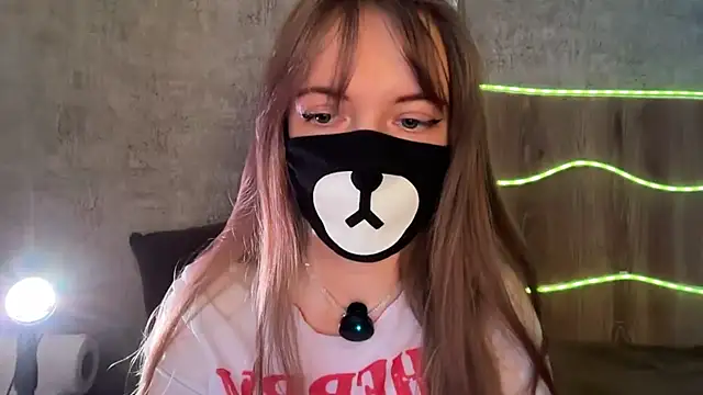 Your_Little_Bear's Live XXX Chat