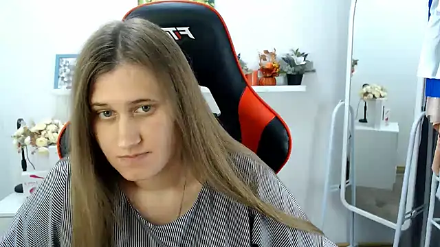 Lucky_Lana Chat XXX in diretta