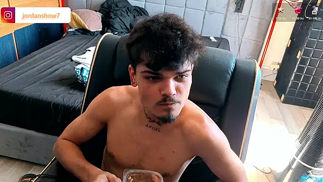 JordanShow élő XXX-chatje