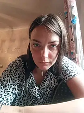MissMilasha Adlı Modelin Canlı XXX Sohbeti