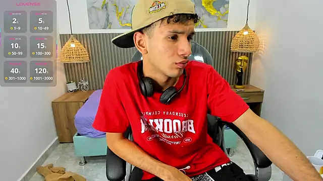 JDWhite18 live XXX chat