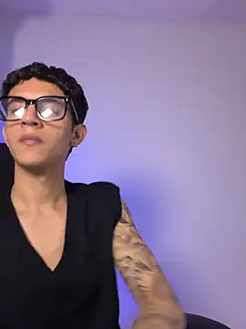 tylerrnova Live XXX-Chat