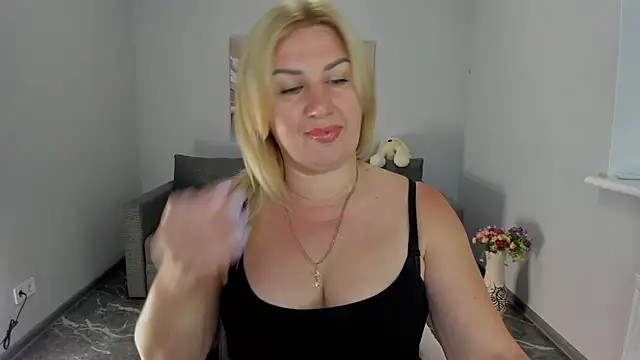 Czat XXX na żywo – Lili_Crossi