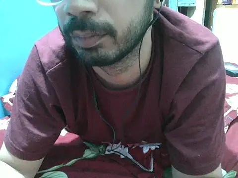 Precumboner Adlı Modelin Canlı XXX Sohbeti