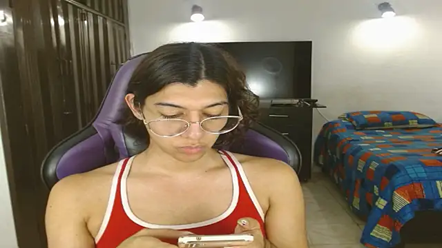Alanni_parker's Live XXX Chat