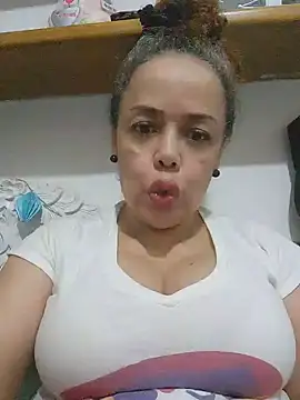 BadMicaela1's Live XXX Chat