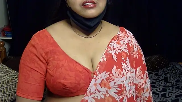 Chat XXX en directo de LouleyRani_