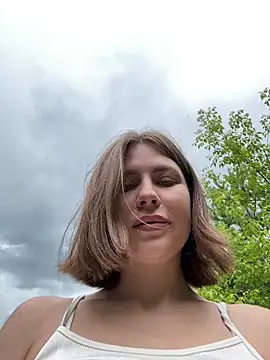 Chat +18 de JessieeFlirty ao vivo
