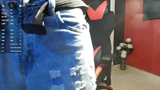 Chat XXX en directo de toower_