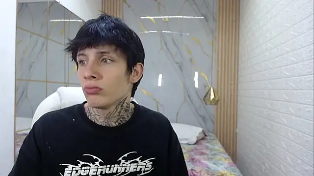 Cry_thereal live XXX chat