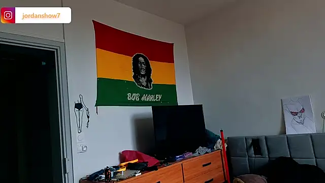Онлайн чат XXX JordanShow