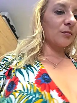 KaylinJan Live XXX-chat