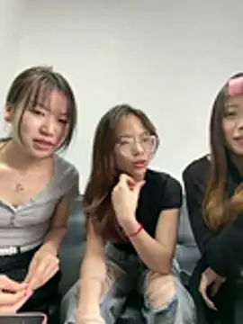 YY-1-1-1 live XXX chat