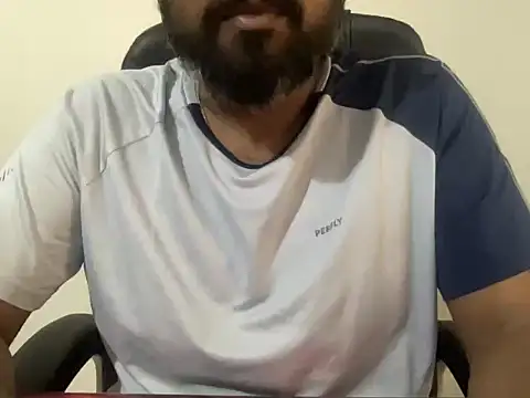 incestfukcerr 웹캠 쇼
