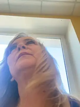 Chatroom XXX en direct de Irina2909@xh