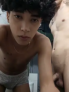 boy_max_latinのライブXXXチャット