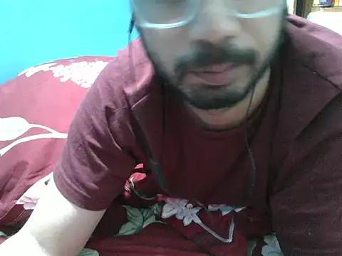 Precumboner Adlı Modelin Canlı XXX Sohbeti