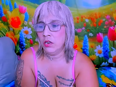 XXX chat uživo modela indianroxy