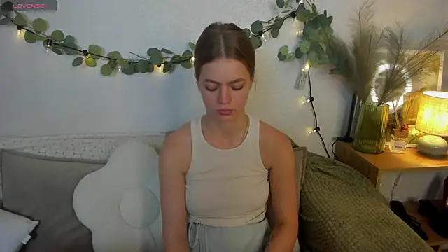 HoneyEmilly Live XXX-Chat