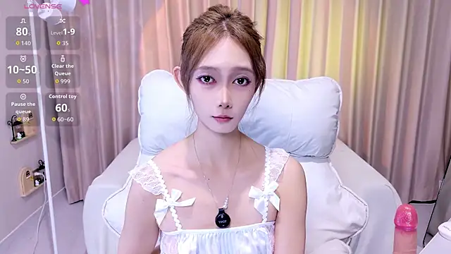 YangYang-0805's Live XXX Chat
