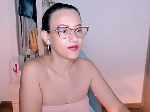 Chatroom XXX en direct de BOREAL_MOON