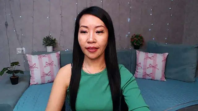 LiaPak Chat XXX live