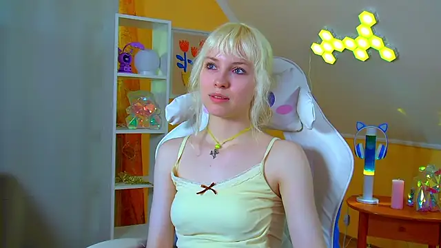 Živý XXX chat HannahHollis