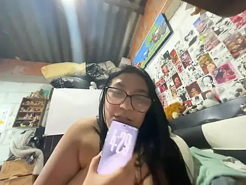 Chatroom XXX en direct de violeta_818