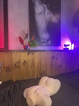 XXX chat uživo modela andrewortix