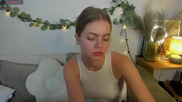 HoneyEmilly – Naživo XXX chat