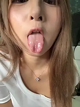 دردشة yuki_june الجنسية المباشرة