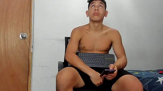 andrew_rose_: вебкам-шоу