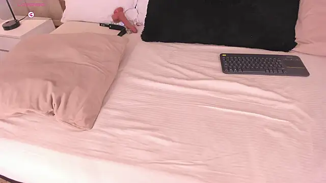 Crystal_Rose__ Chat XXX in diretta