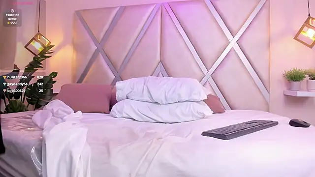 Clarentz élő XXX-chatje