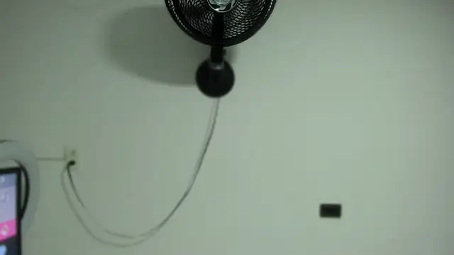 XXX chat uživo modela ElektraBomdans