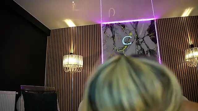 anneswhite élő XXX-chatje