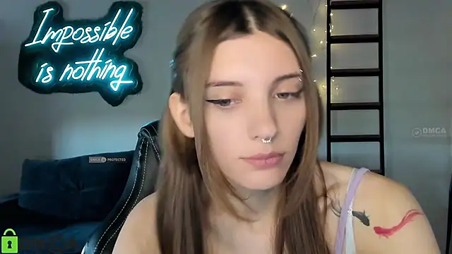 CherryBloom777's Live XXX Chat