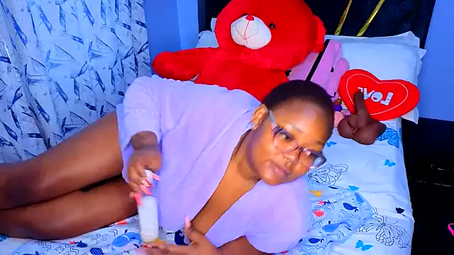 Dette_dimples élő XXX-chatje