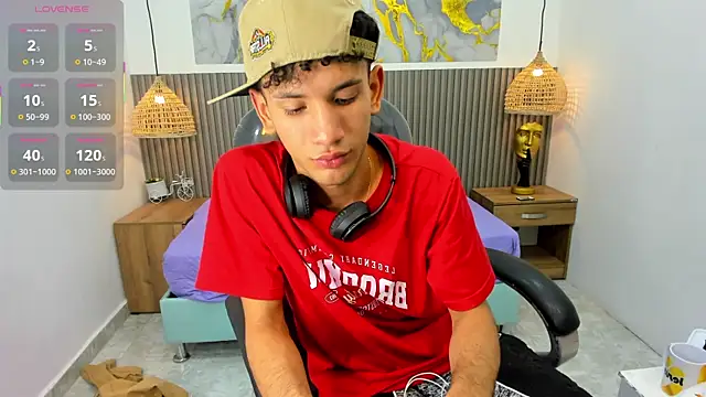 JDWhite18's Live XXX Chat