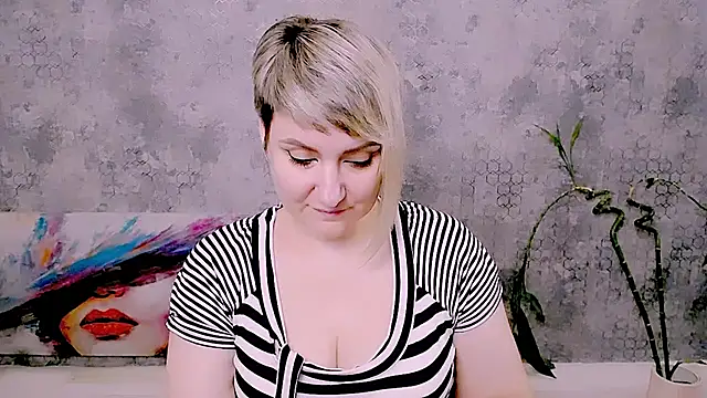 Živý XXX chat Djullia