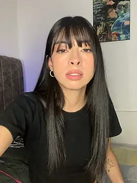 junorise23 Chat XXX in diretta