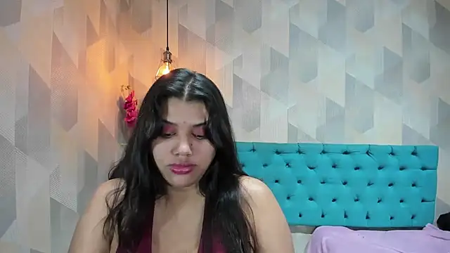 XXX chat uživo modela LindaBreeS