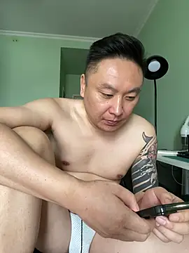 mrcake666 即時 XXX 聊天