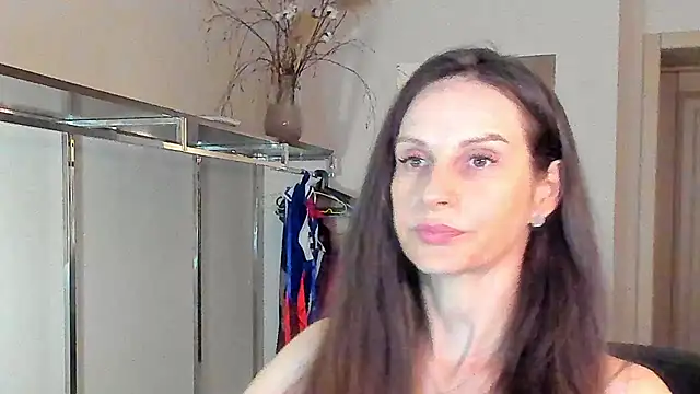 Chat +18 de Mila_Anders ao vivo