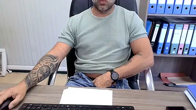 Онлайн чат XXX Evasionee